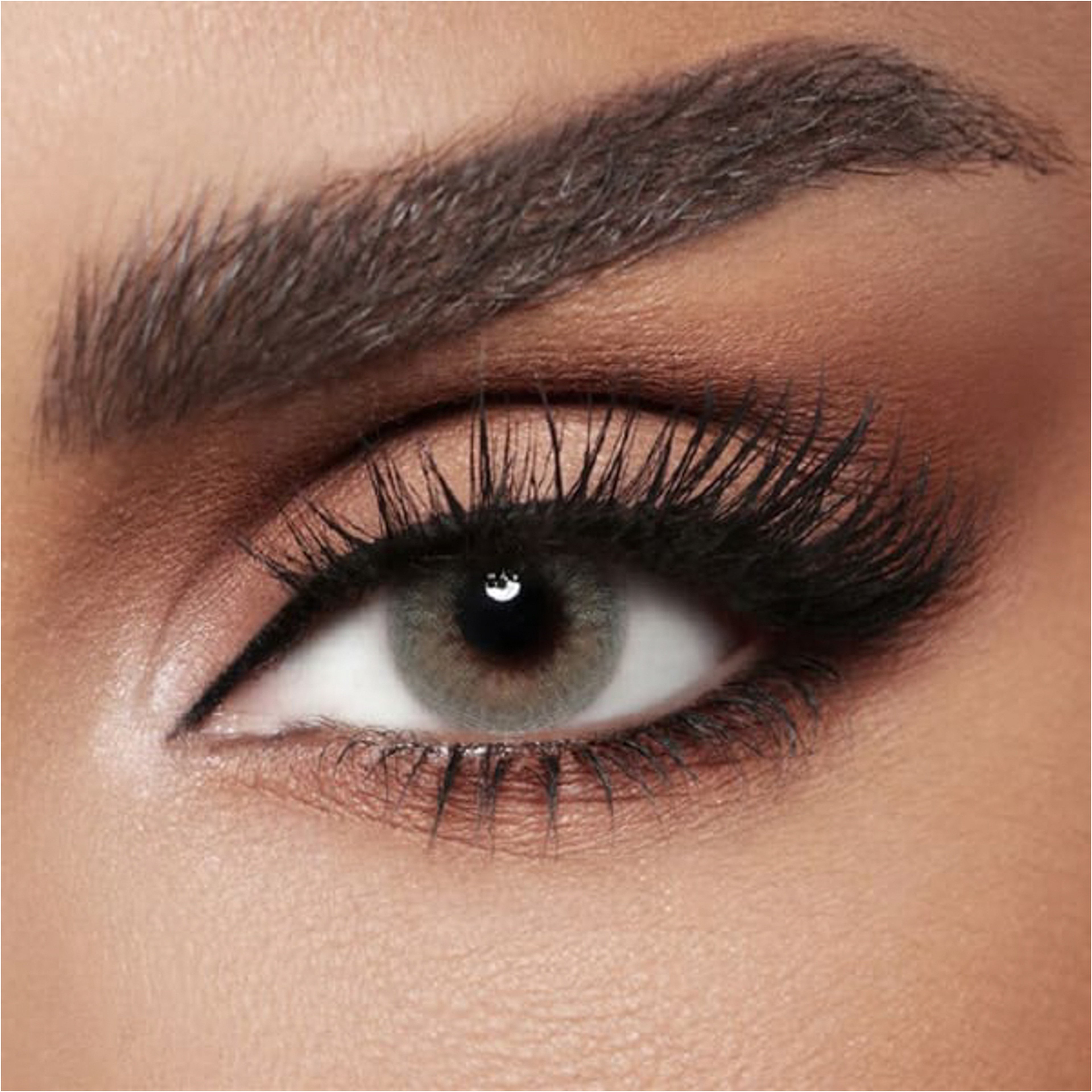 دايا عدسات يومية ملونة