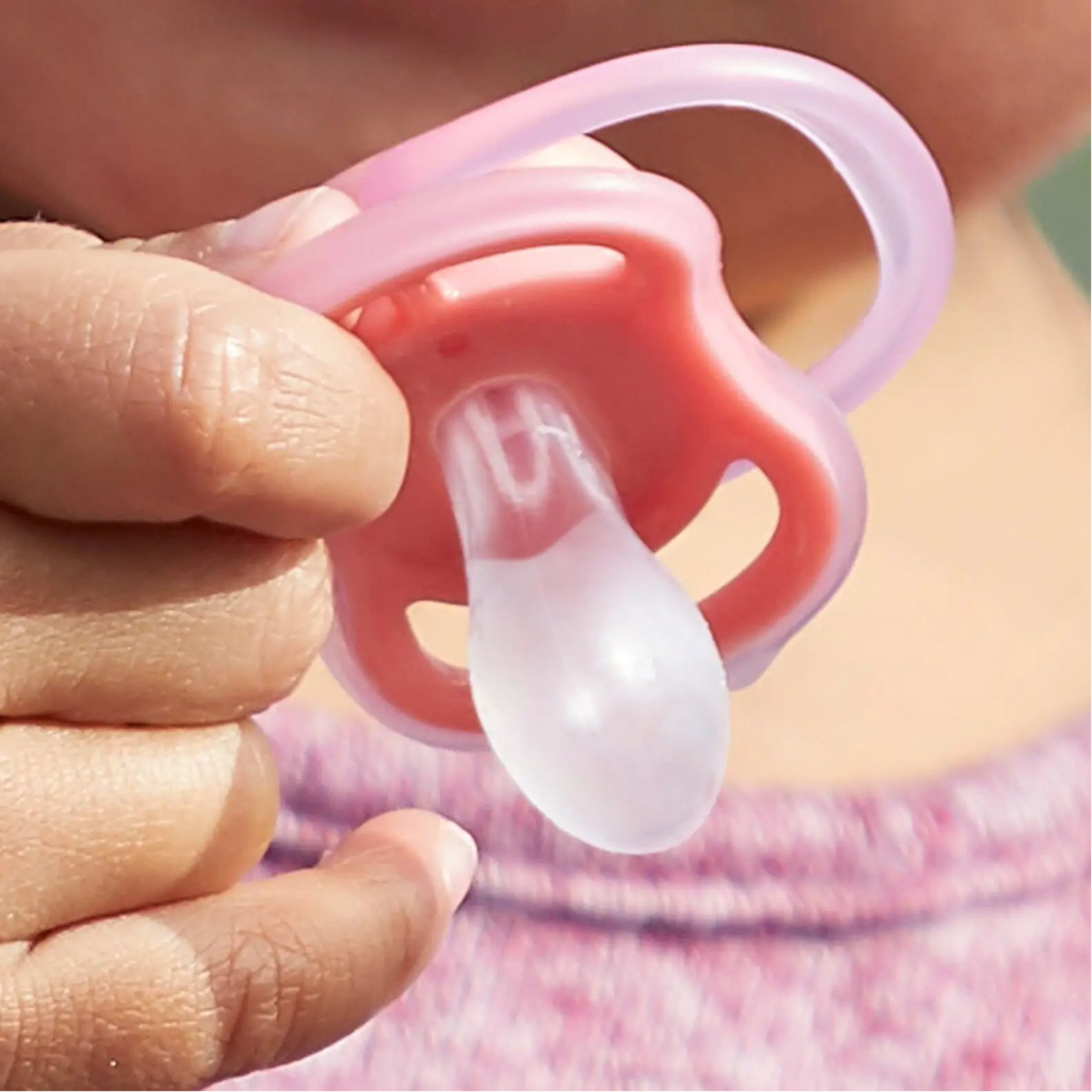 Philips Avent Ultra Air Free Flow Soother, Deco Version 6-18M