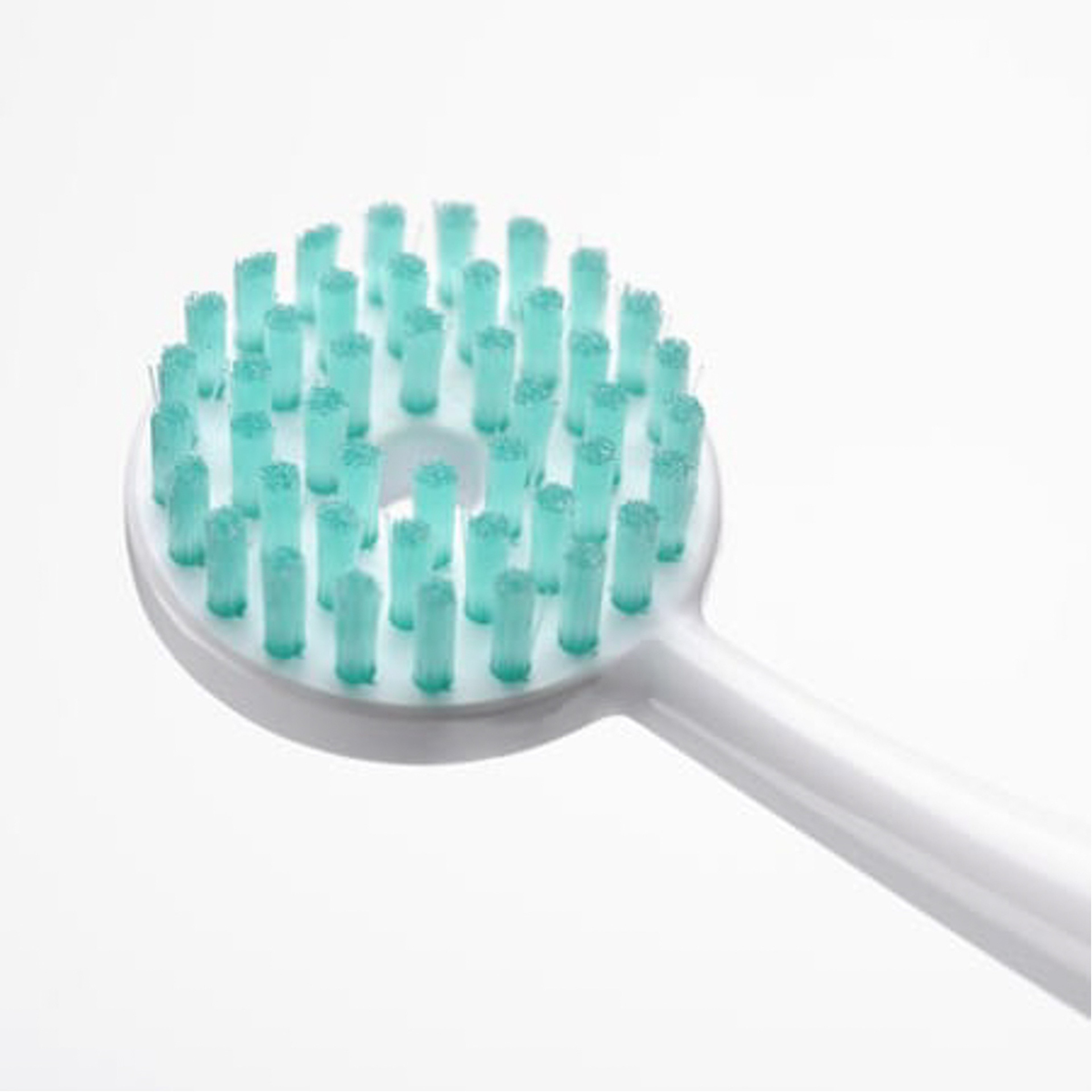 فرشاة تنظيف اللسان