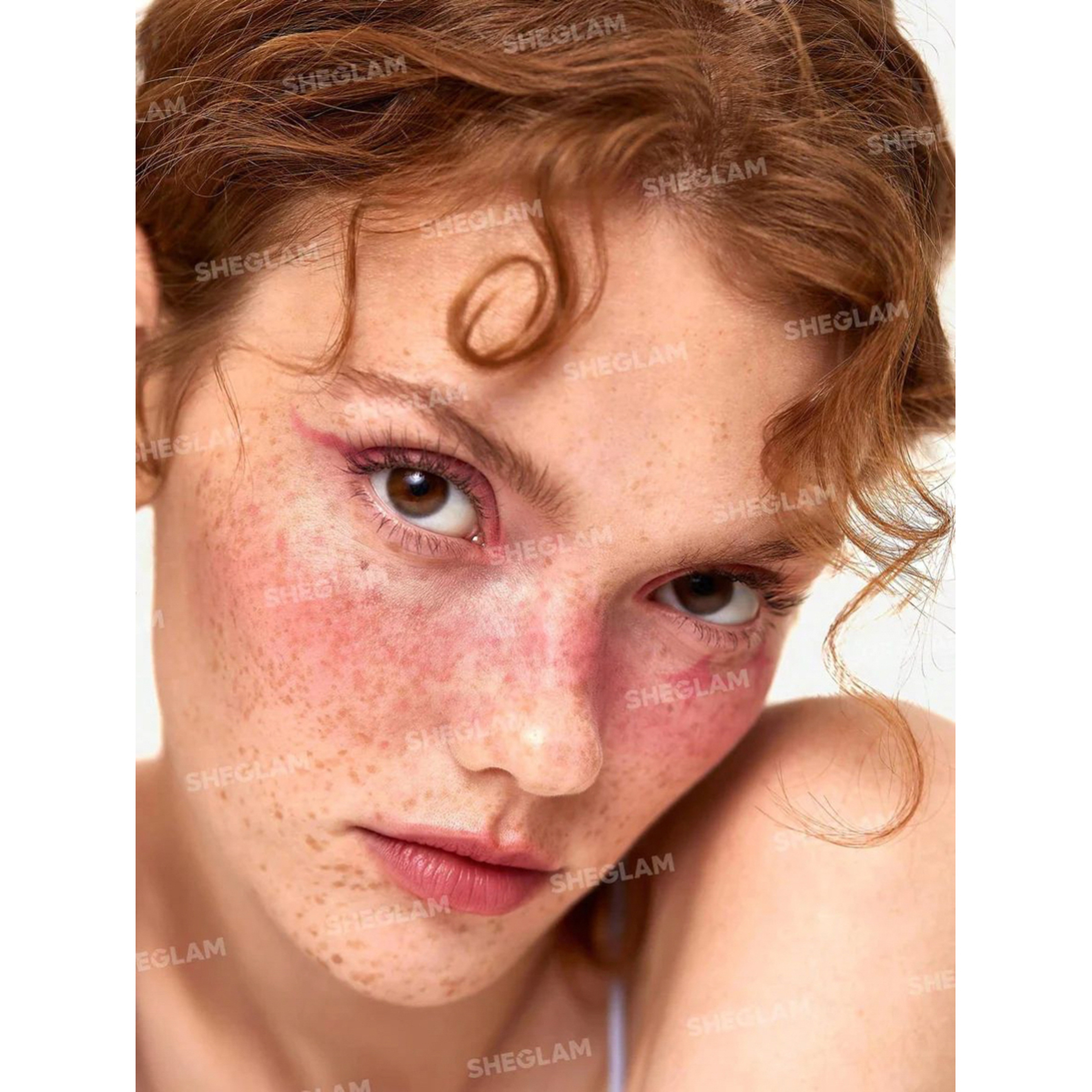 شجلام أحمر خدود مطفي خفيف الوزن