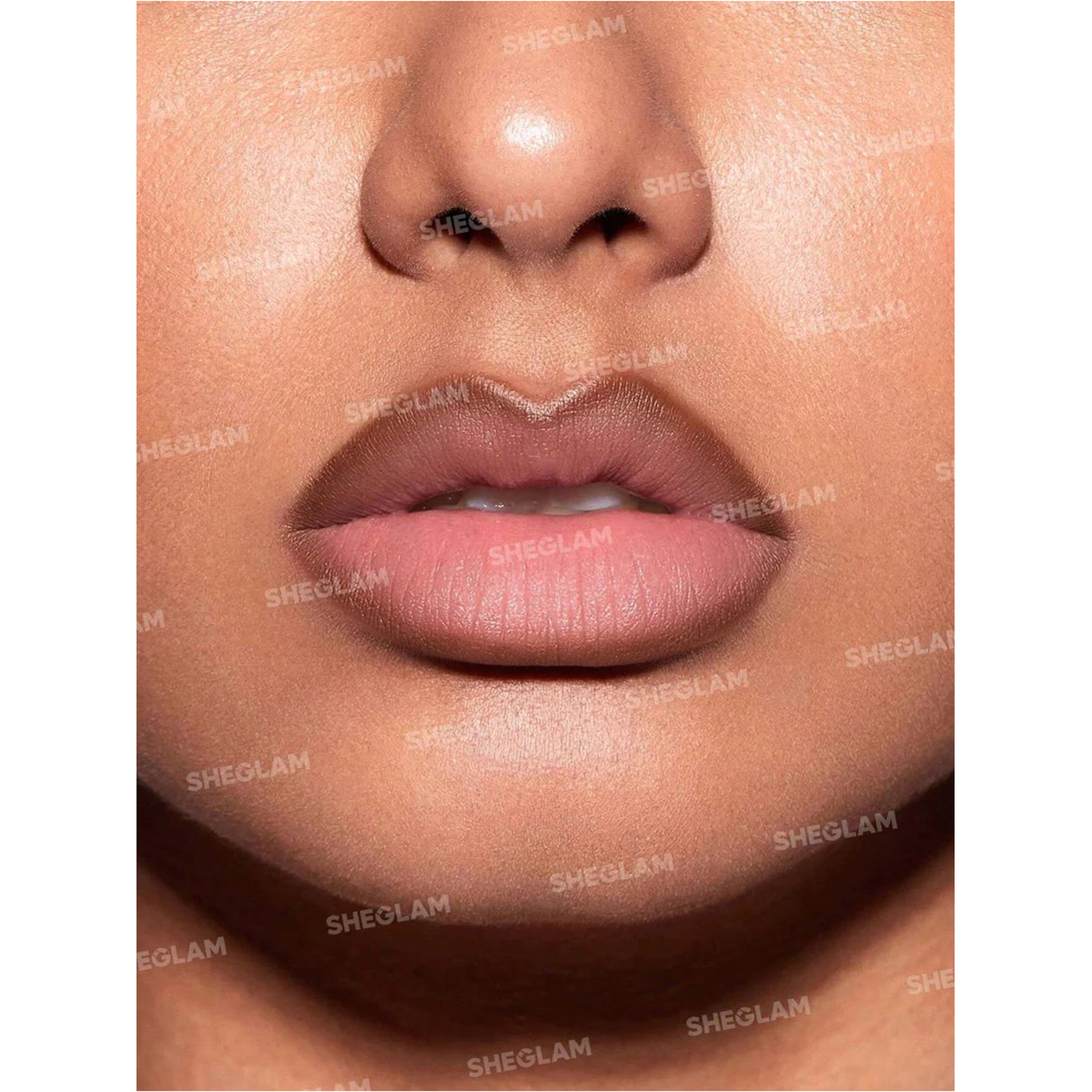 شجلام قلم تحديد الشفاه