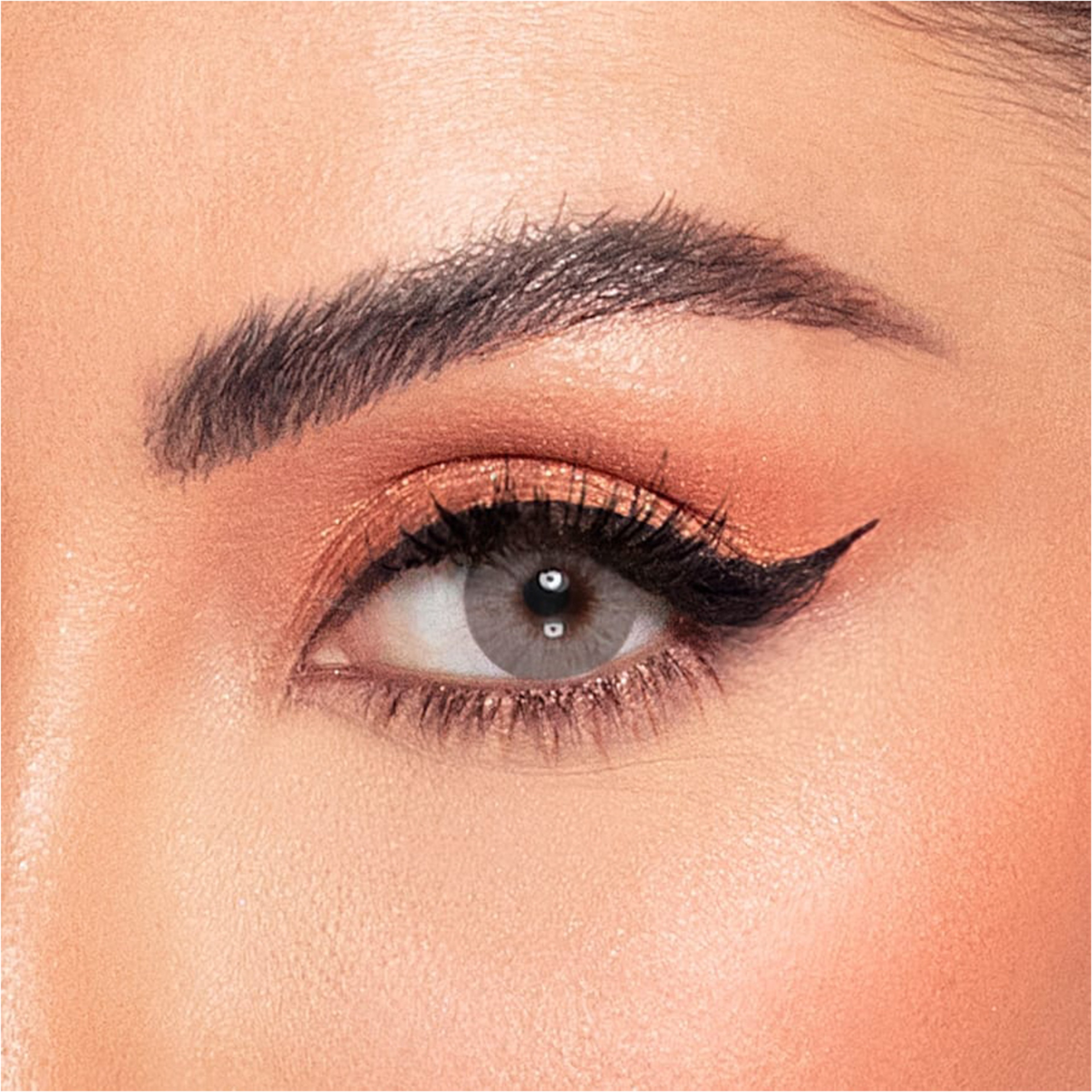 أمارا عدسات تجميلية