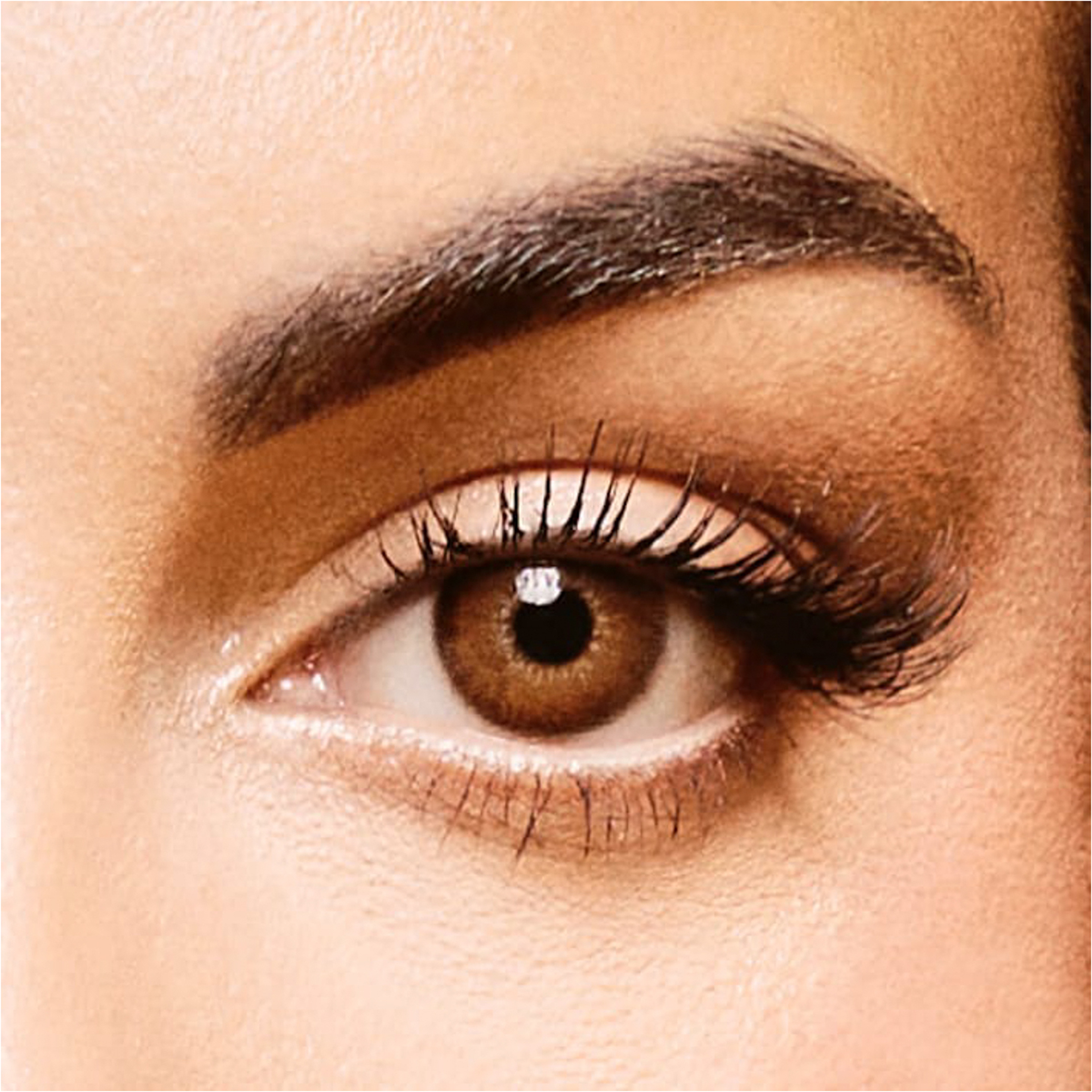 أمارا عدسات تجميلية