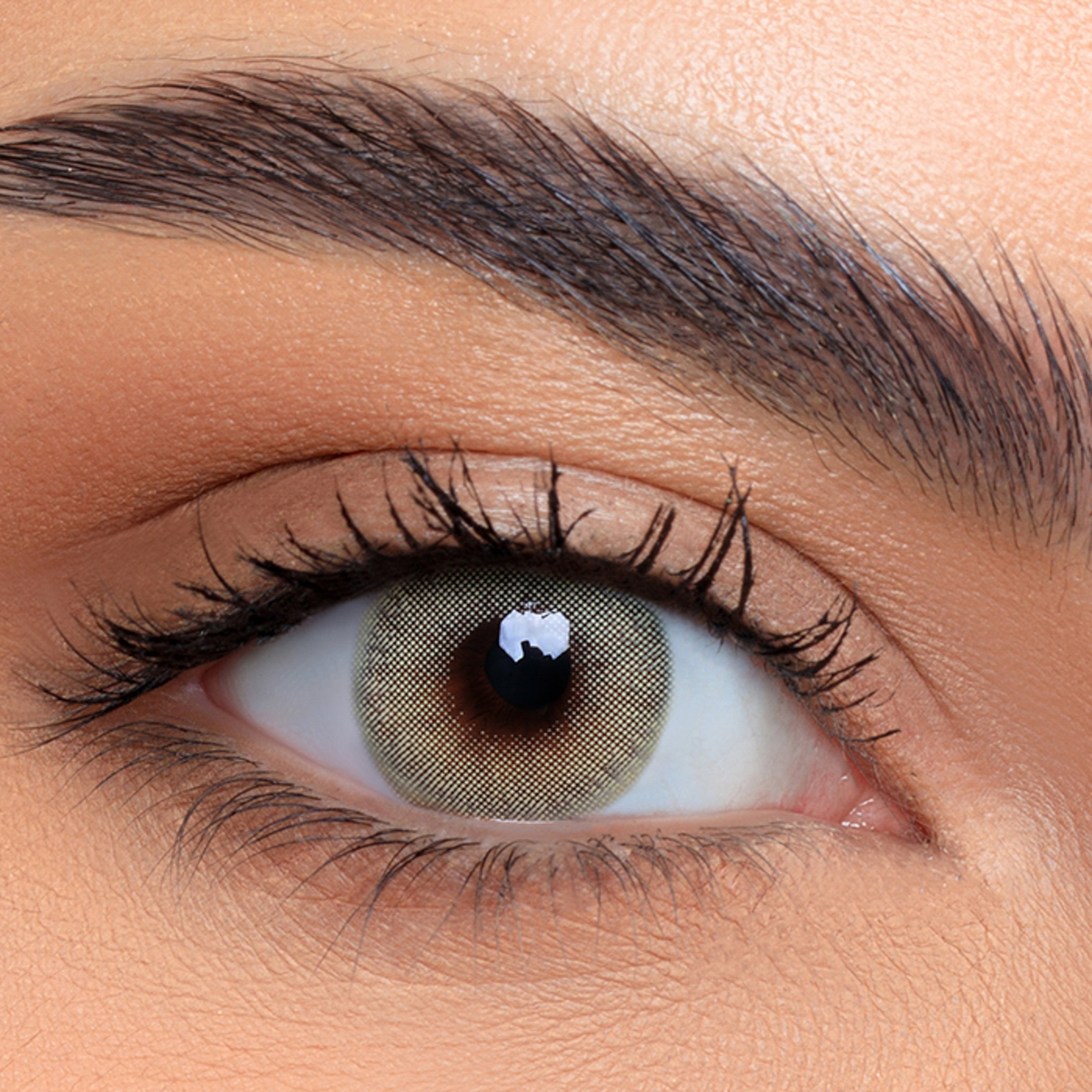 عدسات لاصقة - ألوان متعددة