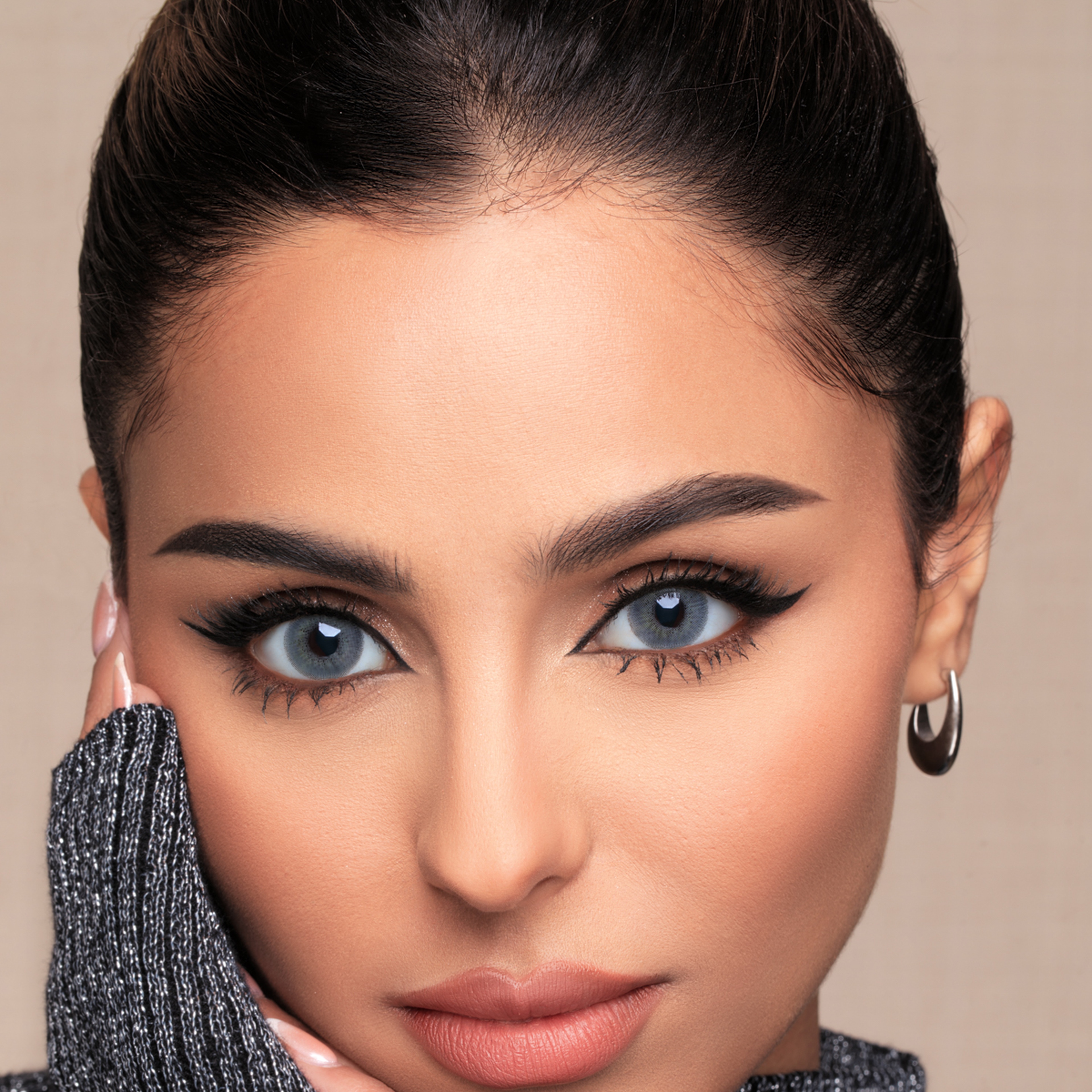 آفل عدسات لاصقة يومية تجميليه