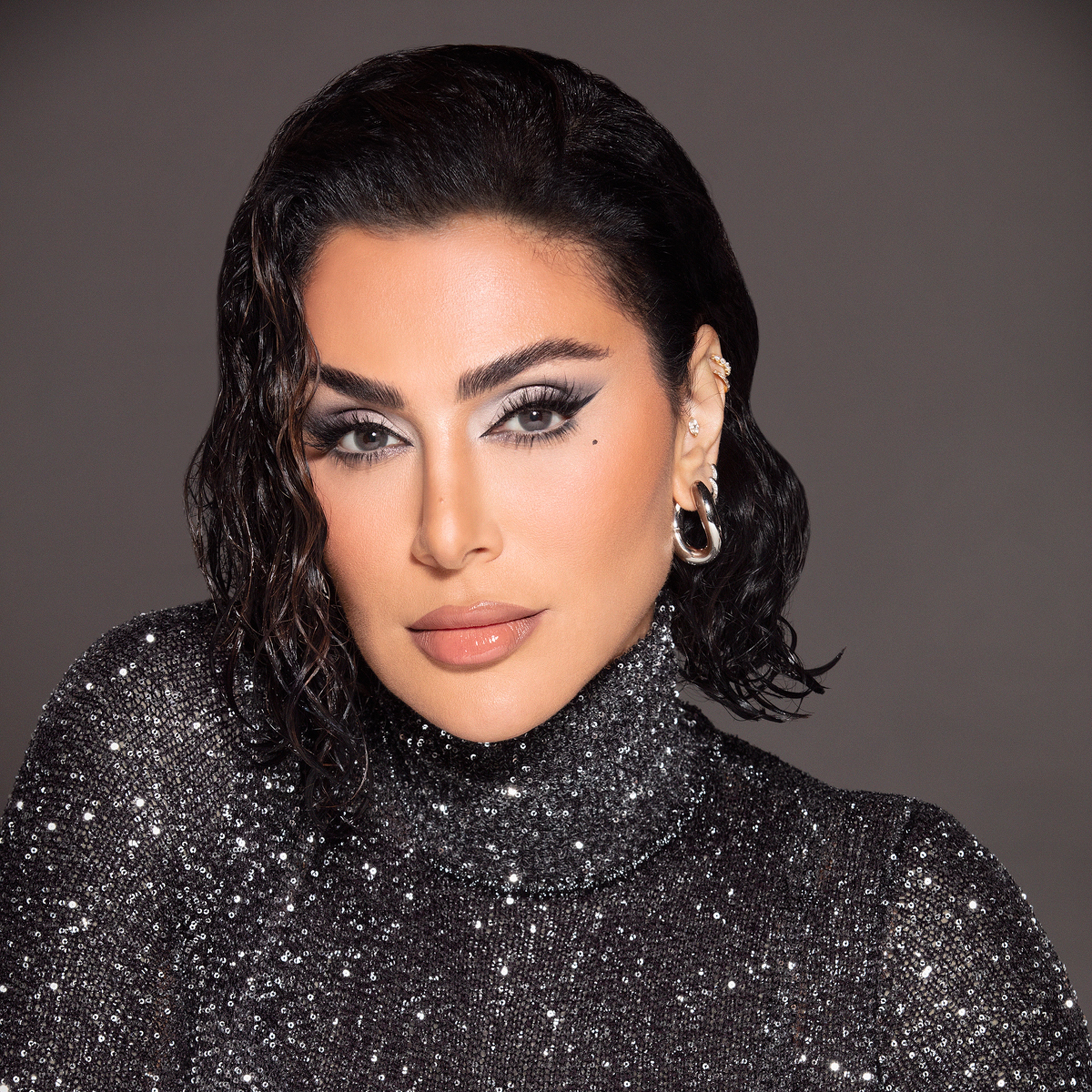 ديفا عدسات لاصقة تجميليه