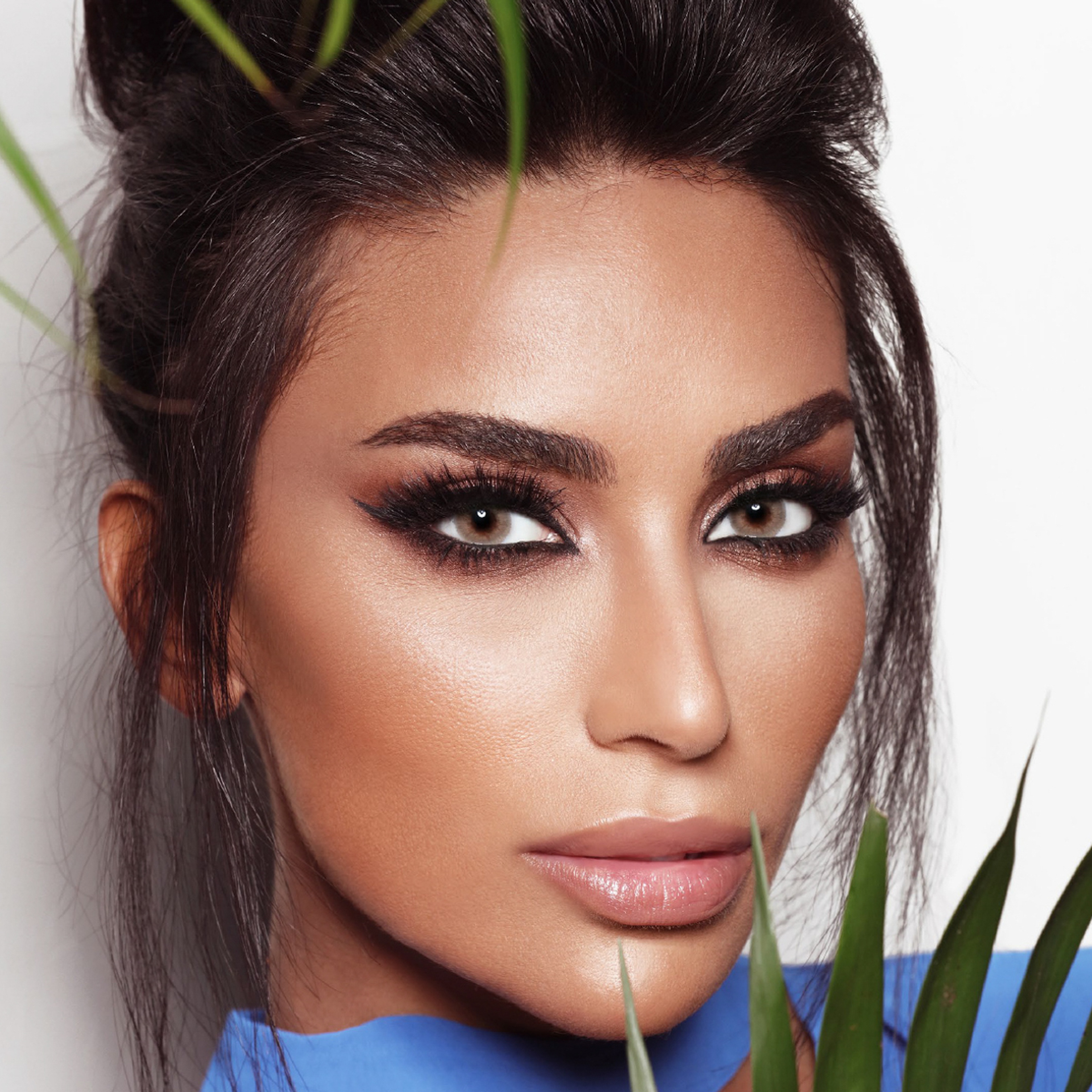 ديفا عدسات لاصقة تجميليه