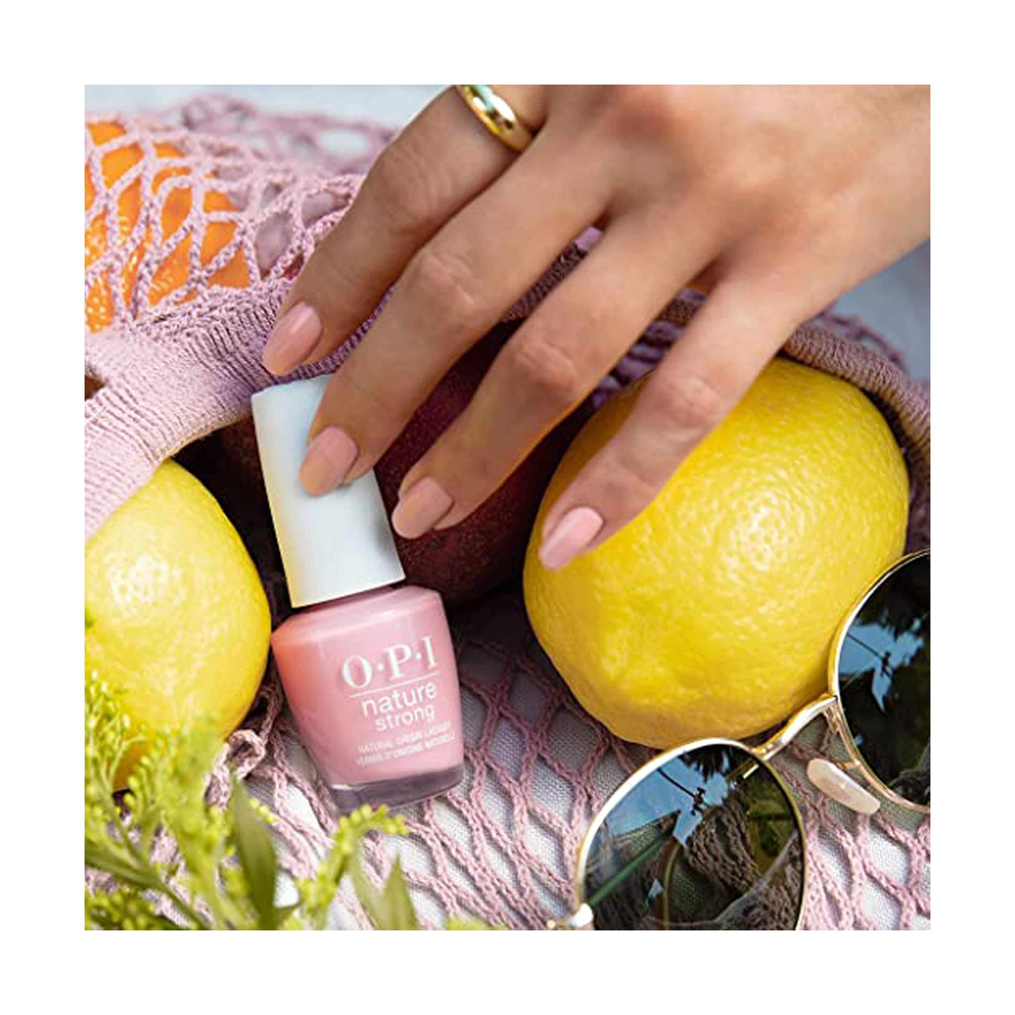 Opi Nature Strong Lacquer