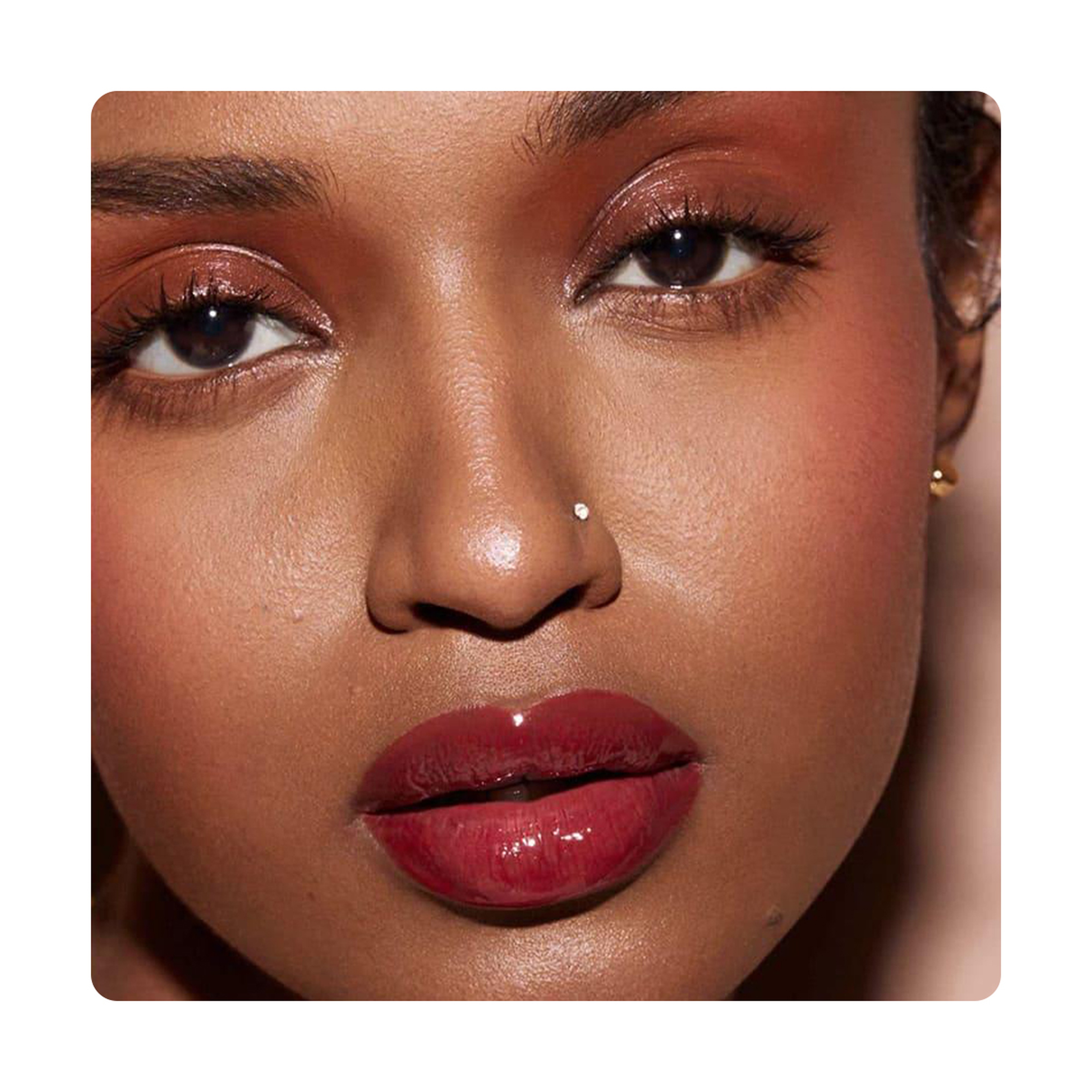 فينتي بيوتي أحمر شفاه جلوس بومب كريمي كولور دريب