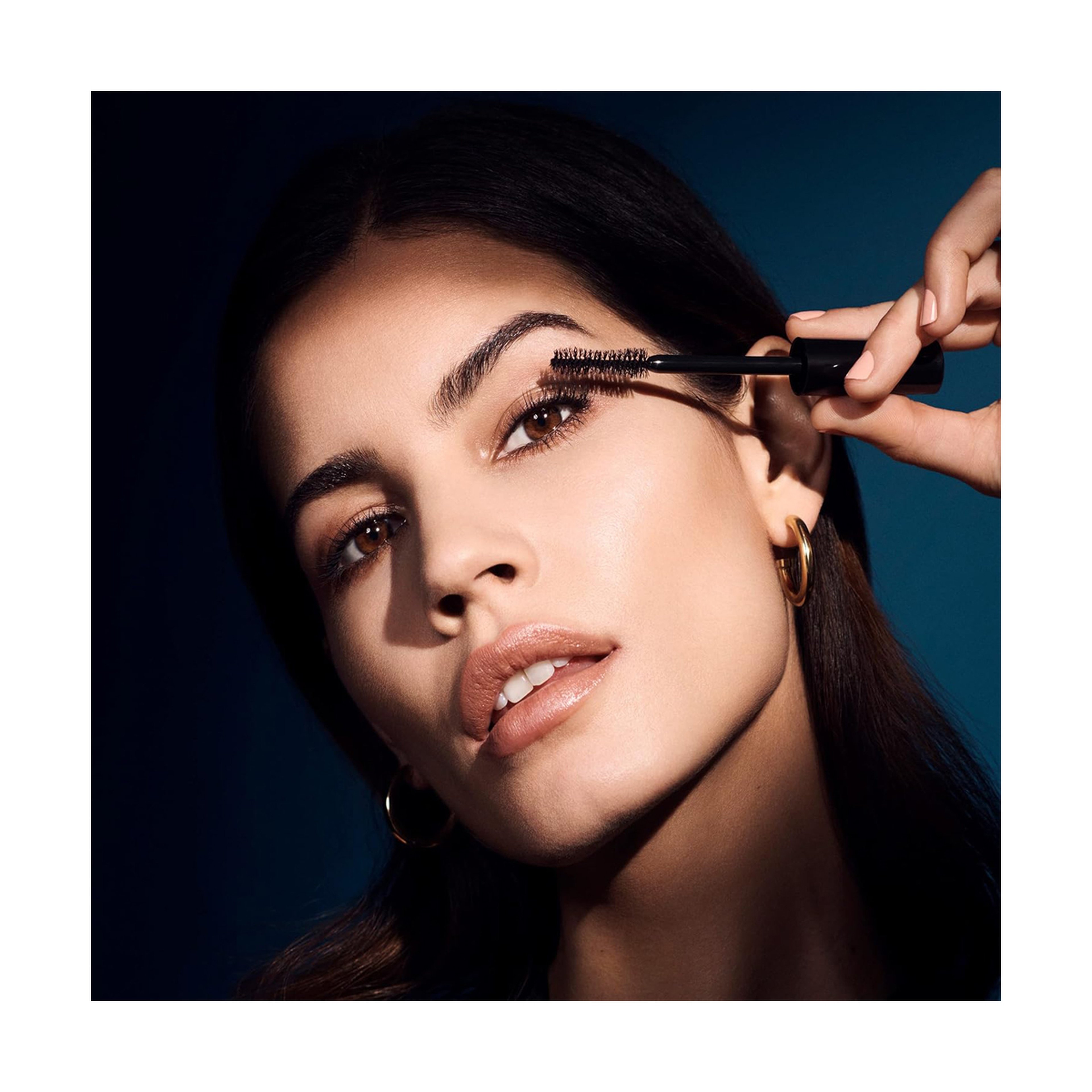 ماكس فاكتور ديفاين لاشز ماسكارا 24 ساعة مقاومة للماء – 003 أسود