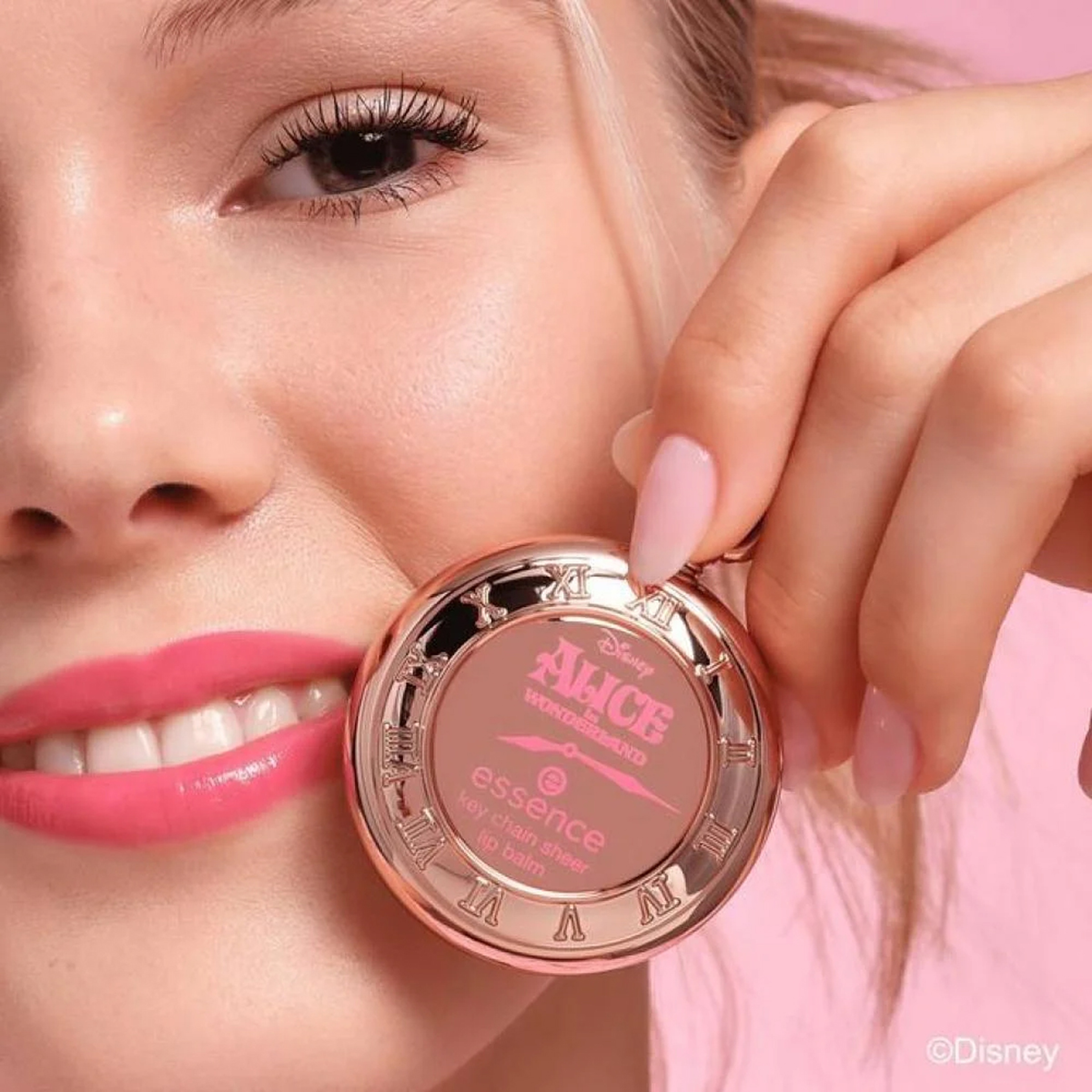 Essence Alice in Wonderland Lip Balm with Pendant - 01